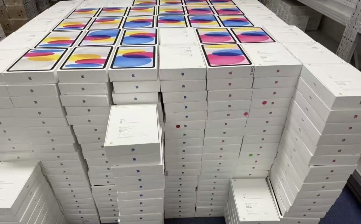 Apple iPad Air 13 wholesale listing