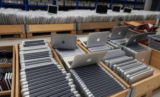 Wholesale Lot – Mixed MacBook Pro & MacBook Air Models wholesale listing thumbnail 3