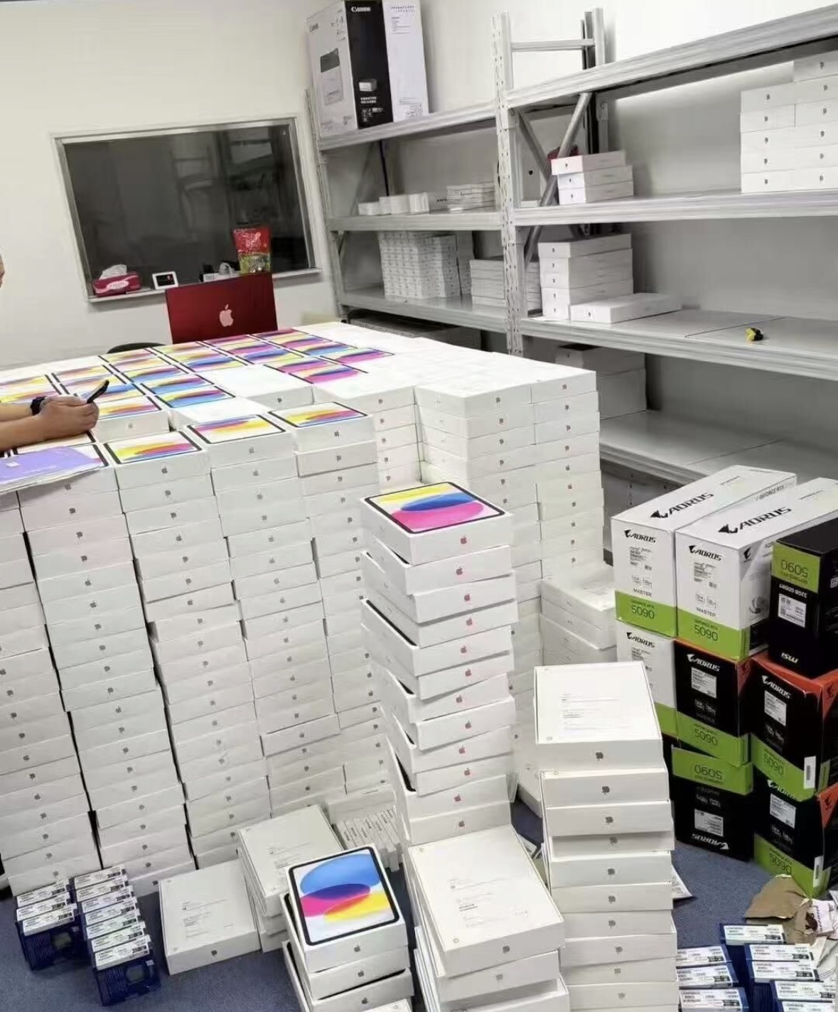 Apple Ipad air 13 wholesale listing thumbnail 2