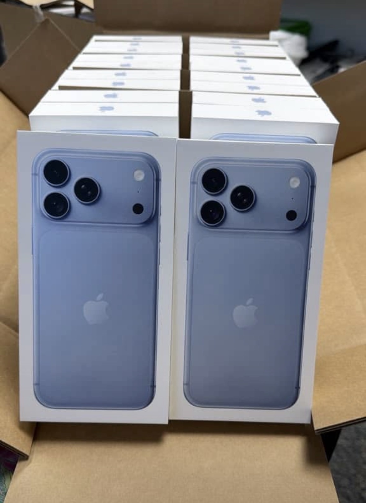 Apple  Iphone 18 wholesale listing