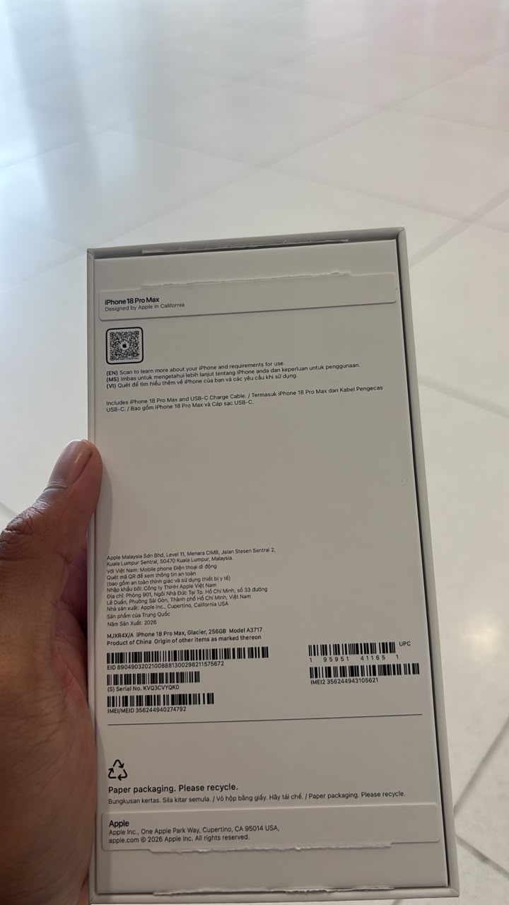 Apple iPhone 18 Pro Max 2 TB Glacier wholesale listing thumbnail 3